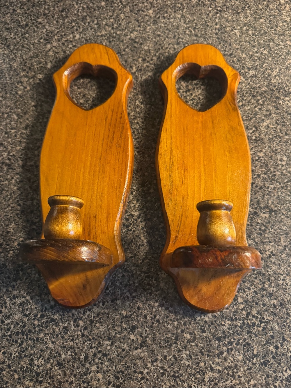 VTG Pair of Wooden Heart Sconce Candle Holders With Heart Cut-Outs CottageCore